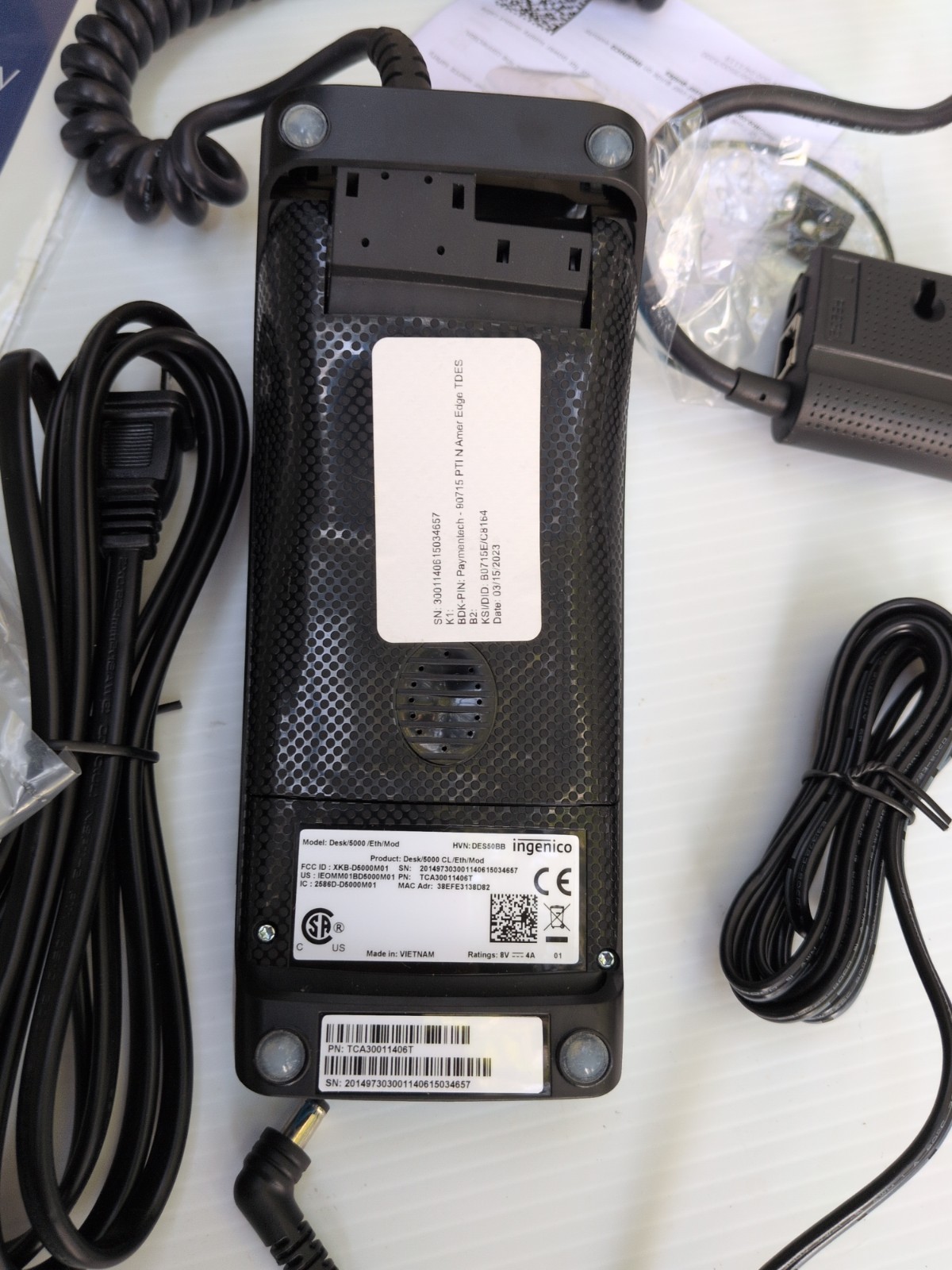 Ingenico Desk/5000 Credit Card Terminal Blue Powers On Chase Logo Complete