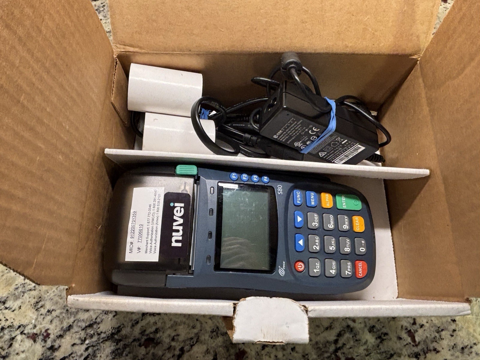 PAX S80 Credit Card Reader Terminal Unit w/ Cables & Receipt Tape Powers On EUC