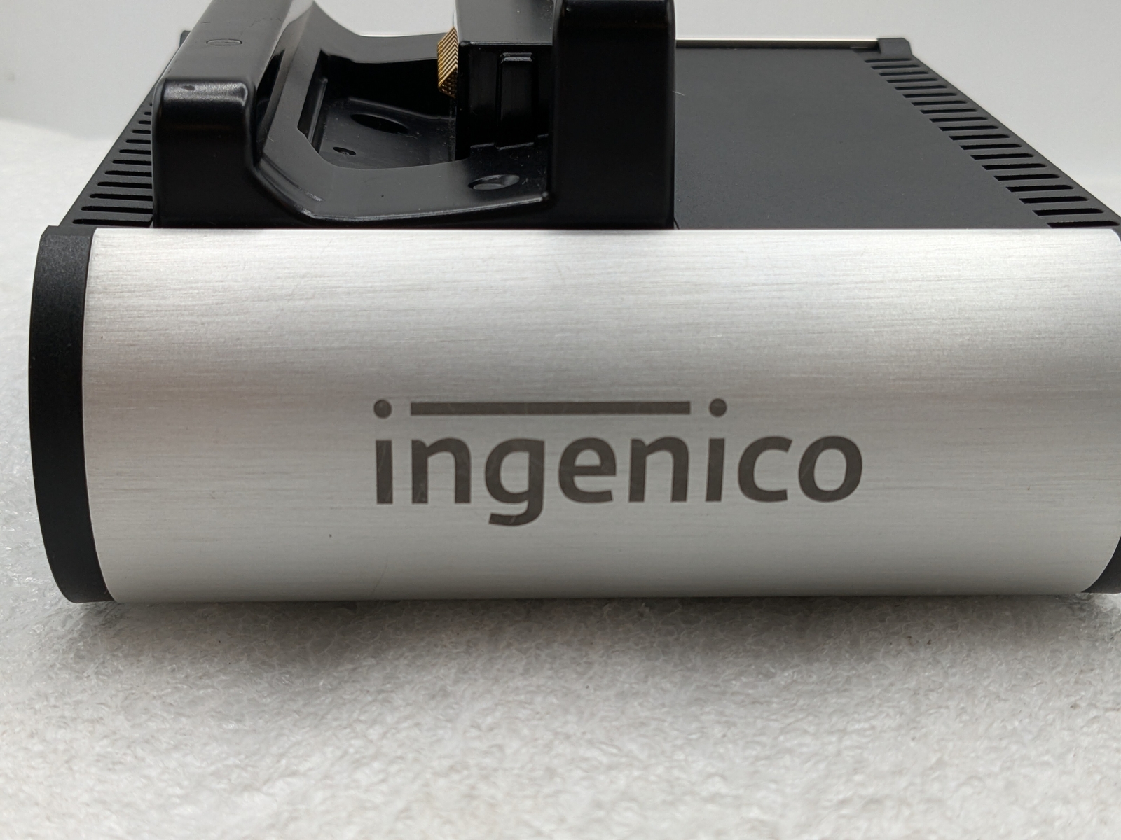 Ingenico IDK351432 Wi-Dock Single Bay Charger W/ AC for iSMP4 Free Shipping