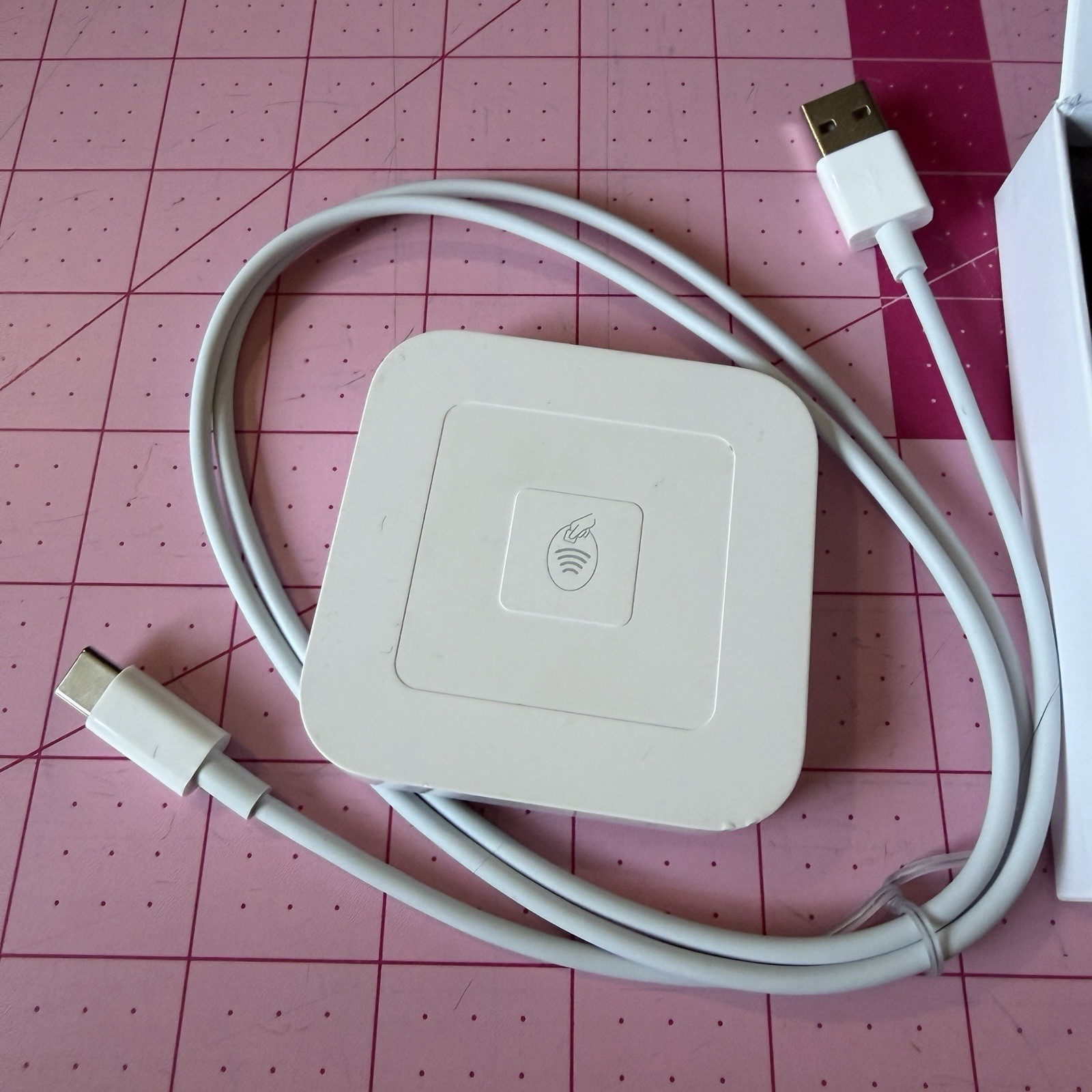 Square Contactless & Chip Reader 2nd Gen SPC2-01 USB-C w/ Box & Cable