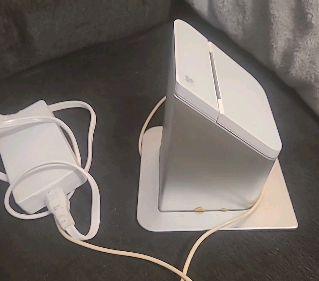 Clover Station 1.0 Printer (P100) / Power Adapter Included Untested