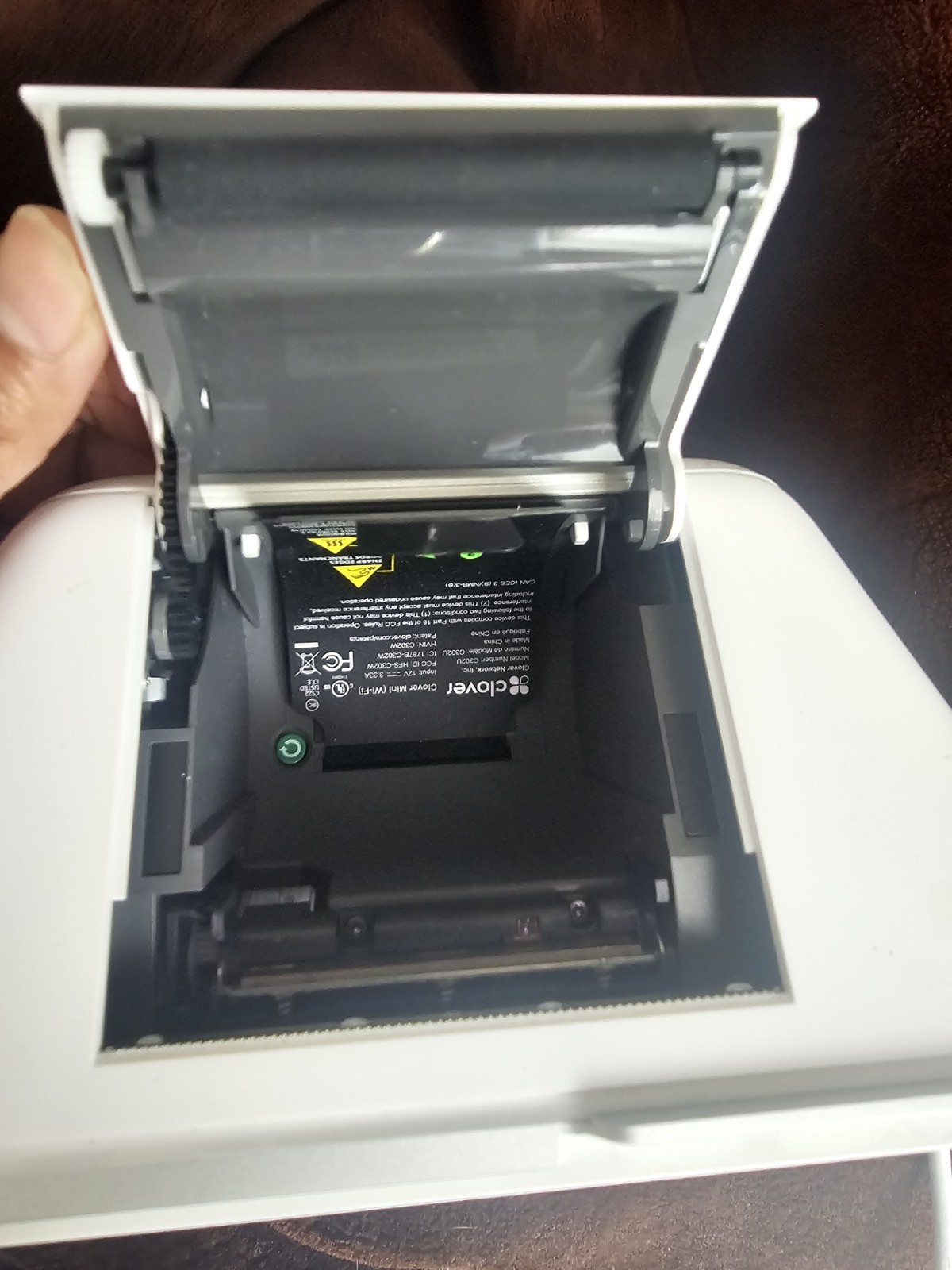 clover pos system Comes With All Cables.