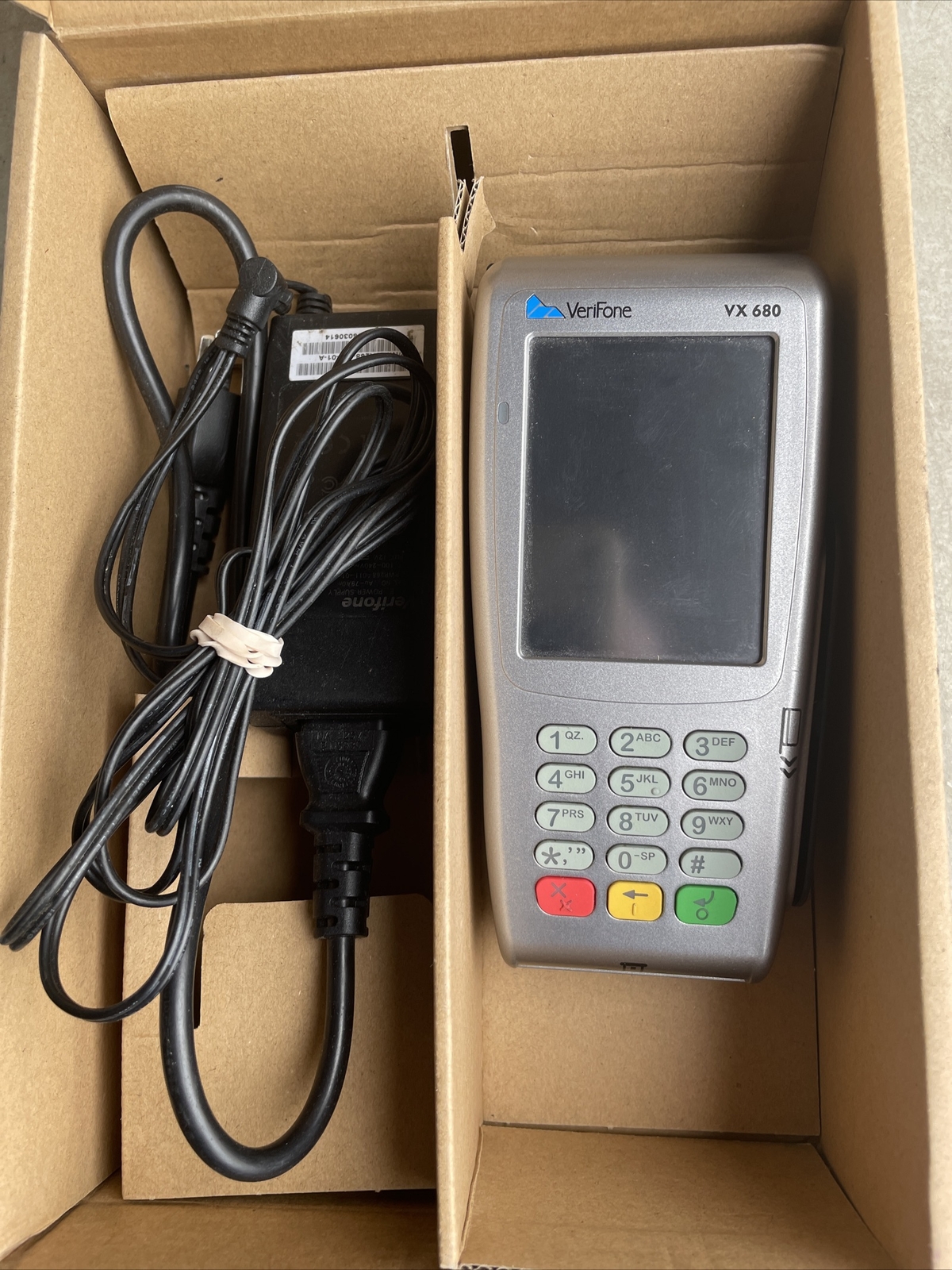 Verifone VX 680 3G Silver Handheld Wireless Credit Card Terminal