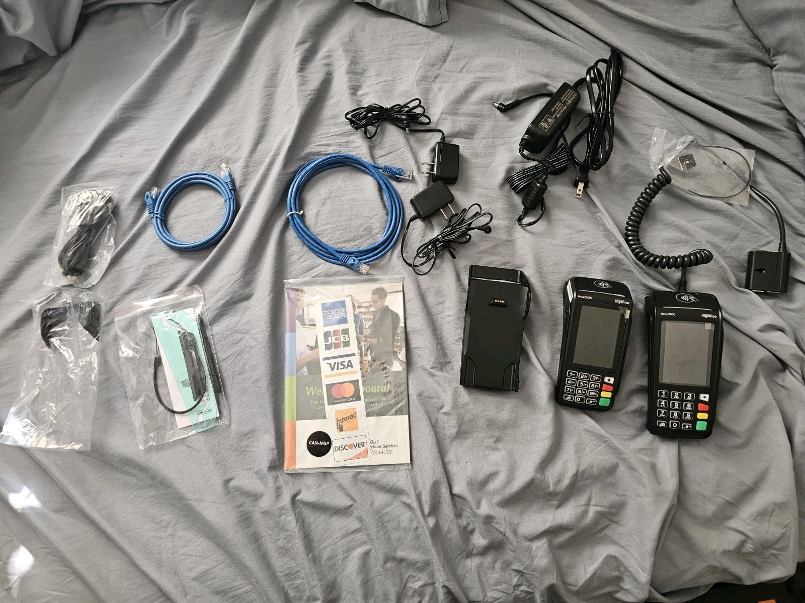 Ingenico Move 5000 + Desk 5000 Payment Terminal Lot – Mobile & Countertop