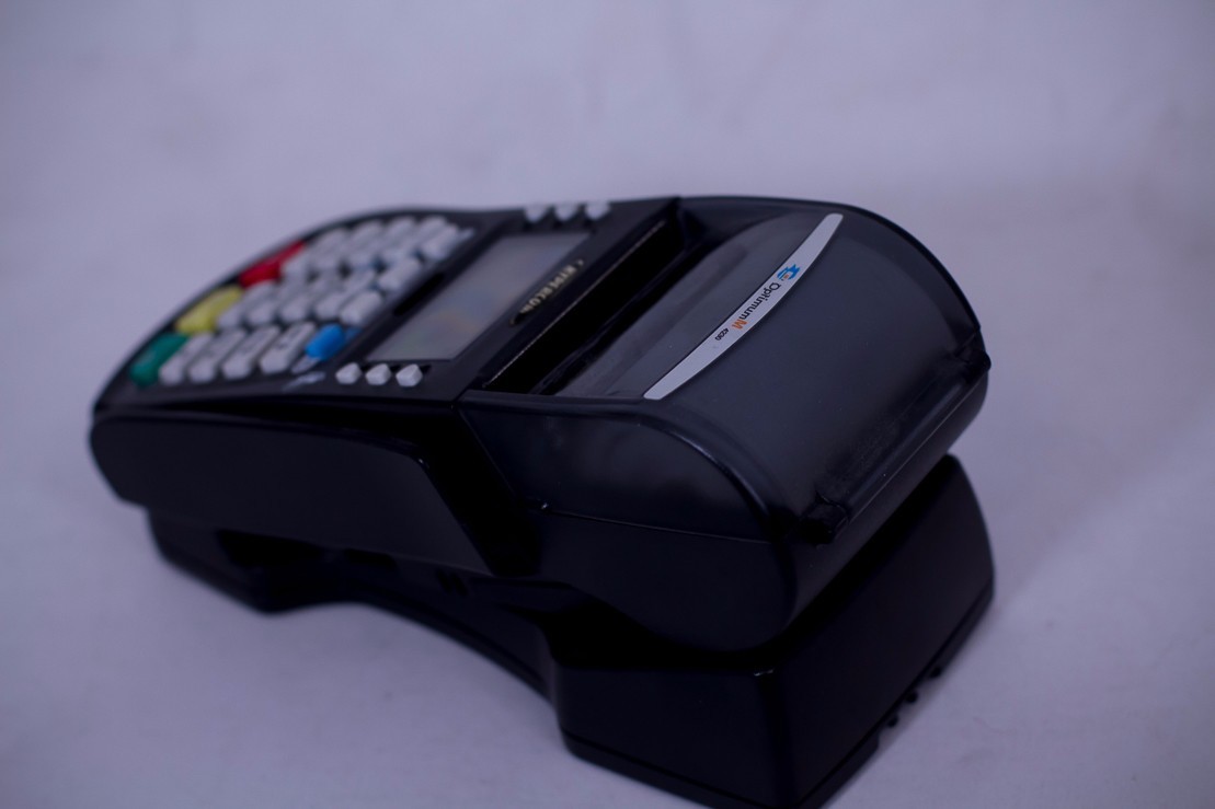 Hypercom Optimum M4230 Wireless Credit Card/ Debit Card Terminal GPRS