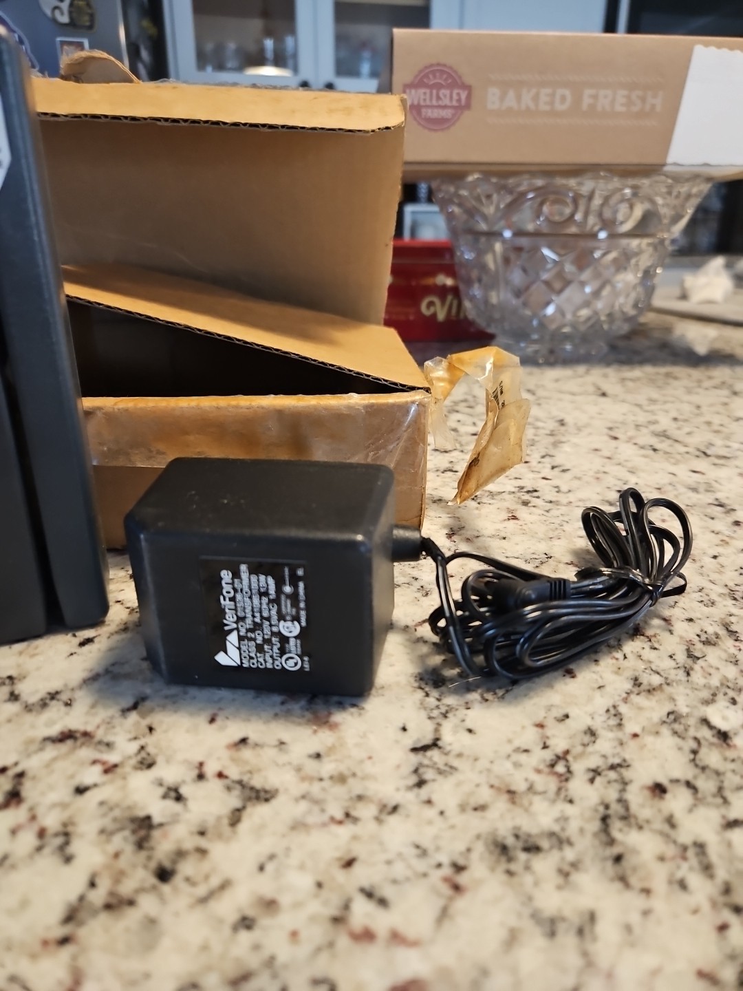VeriFone Tranz 330 Credit Card Terminal /w Power Cable – Tested