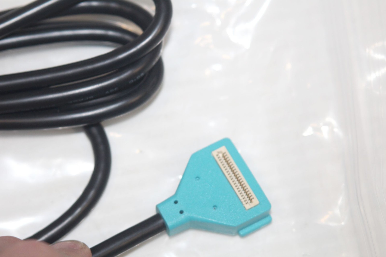 Genius Customer Platform CBL-332-002 Power Injector Supply Ethernet Verifone