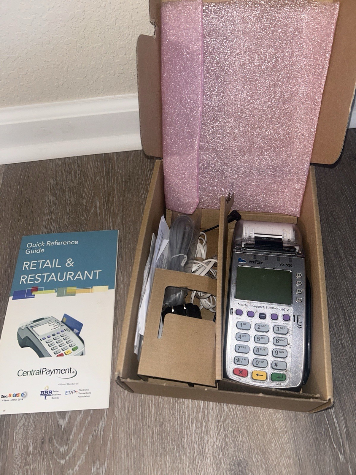 VeriFone Vx520 EMV Credit Card Machine M252-753-03-NAA-3