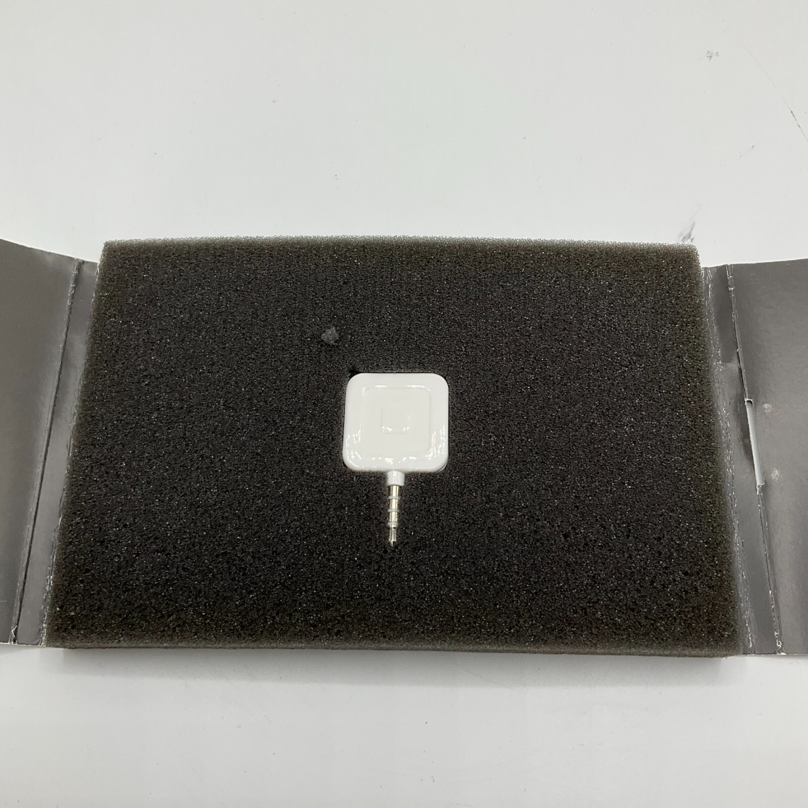 Square Credit Card Reader – New for Apple & Android Smartphones & Tablets