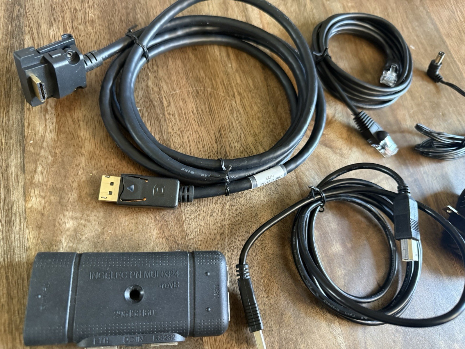 Ingenico Lane VBox Kit [interface hub, umbilical cable, power supply, USB cable]
