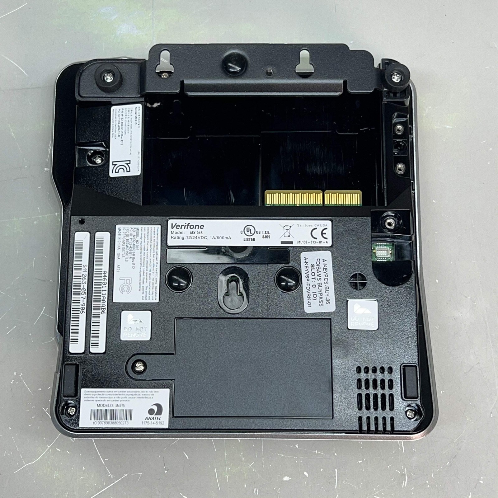 VERIFONE Payment Terminal 400 MHz/256 MB RAM Ethernet 4.3″ Black M132-409-01-R