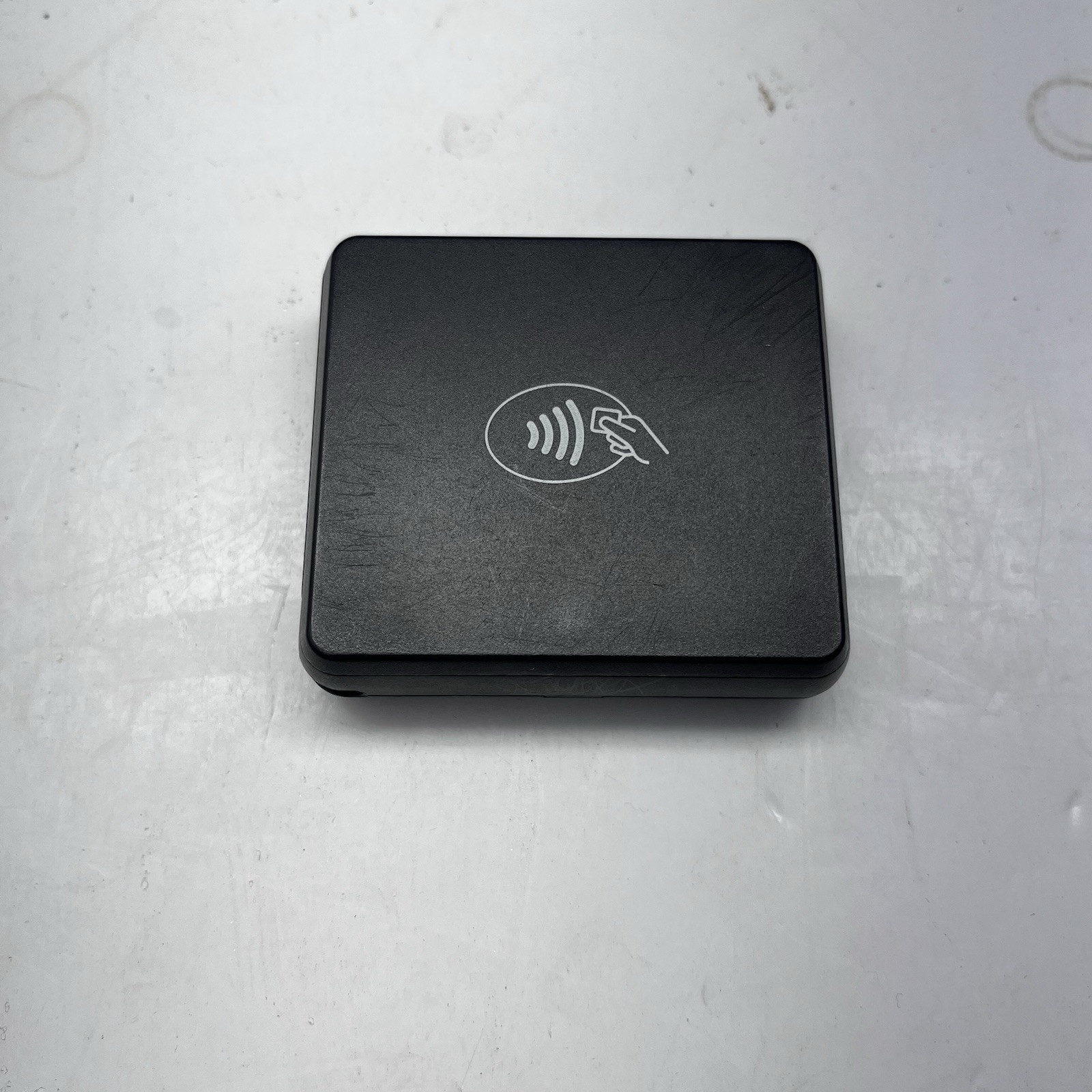 BBPOS Chipper 2X BT Bluetooth Magstrip NFC Card Reader Sold As Is B2