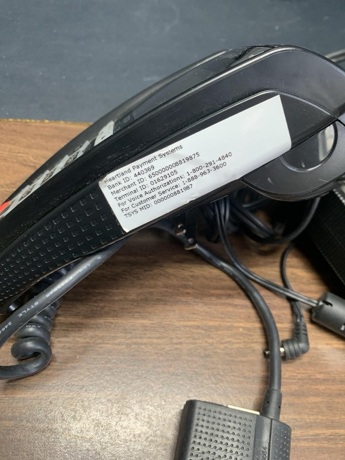 Ingenico iCT 220 Credit Card Payment Reader Terminal With Power Cord & Cables. B