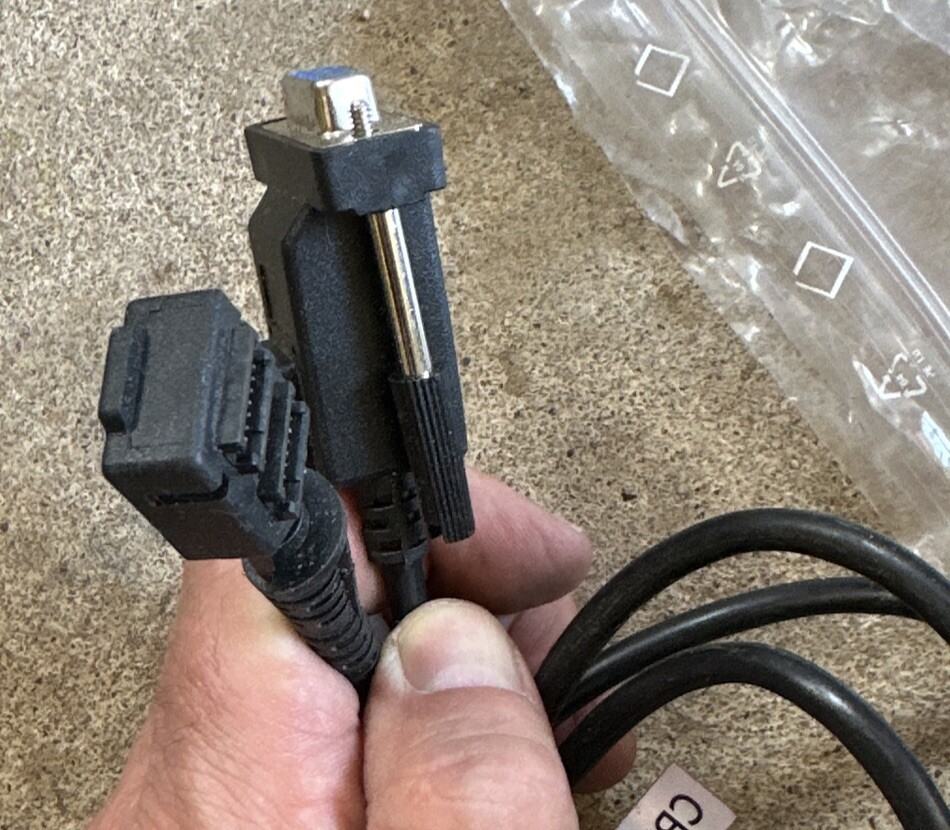 VX805/VX820 USB Cable 2M Cable CBL-282-045-01-A
