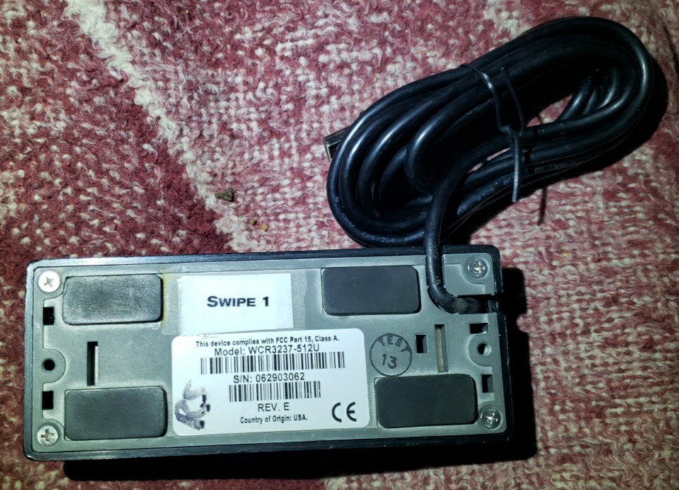 ID TECH Omni 3237 Heavy Duty Slot Reader – magnetic card reader- USB WCR3237512U