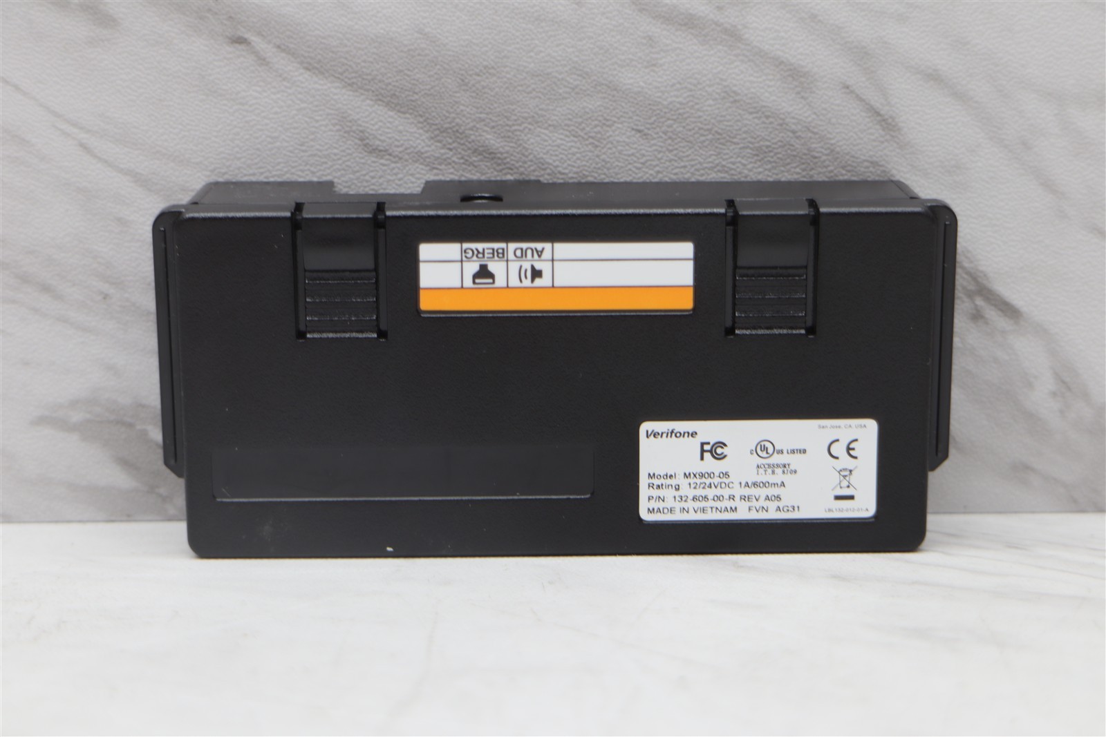 8 LOT – NEW VERIFONE MX900-05 ACCESSORY, AUDO, BERG ONLY w/ TAILGATE