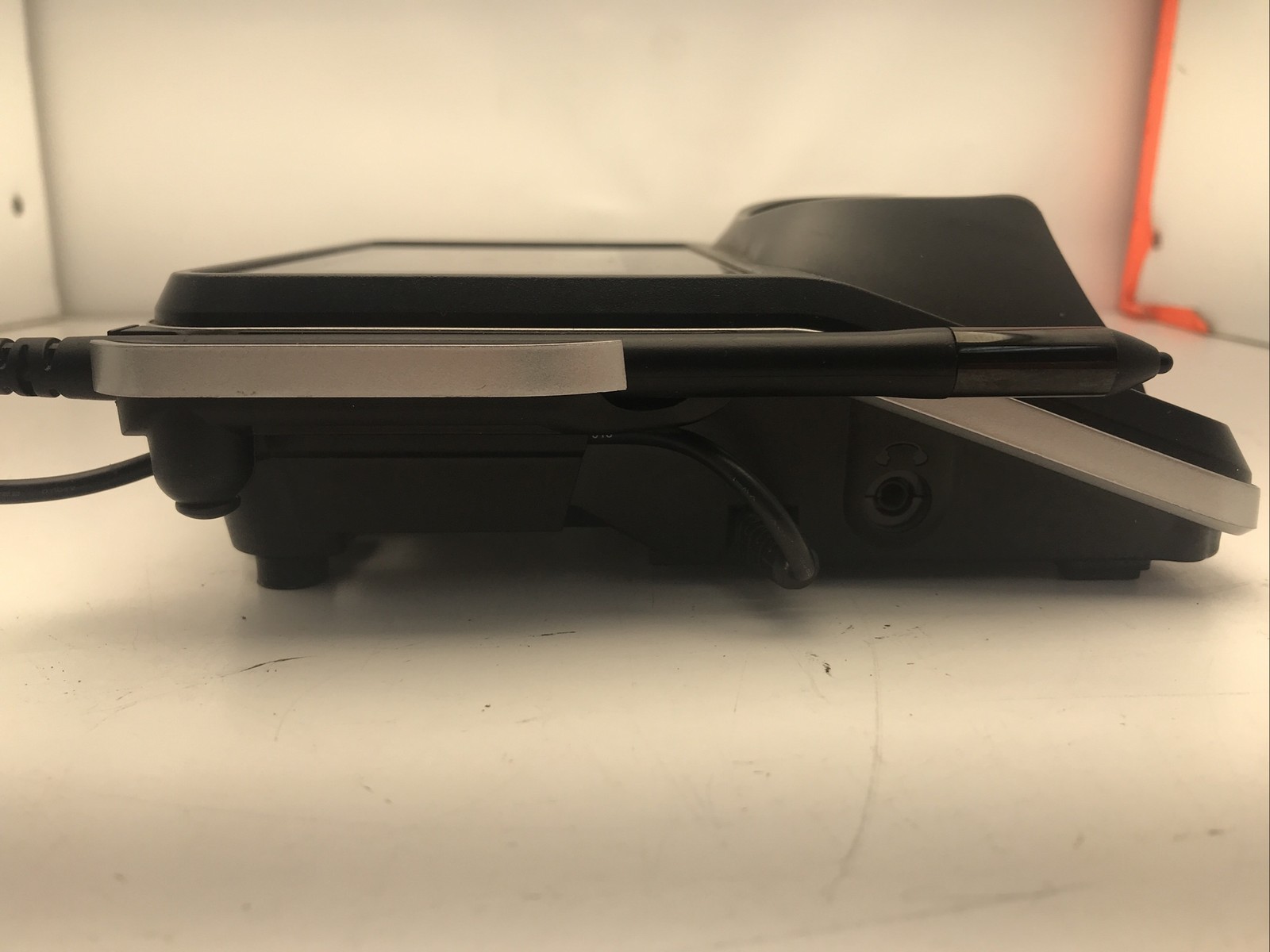 VeriFone MX 915 Credit Card Reader w/ AC adapter & MX900-02 POWERS ON UNTESTED