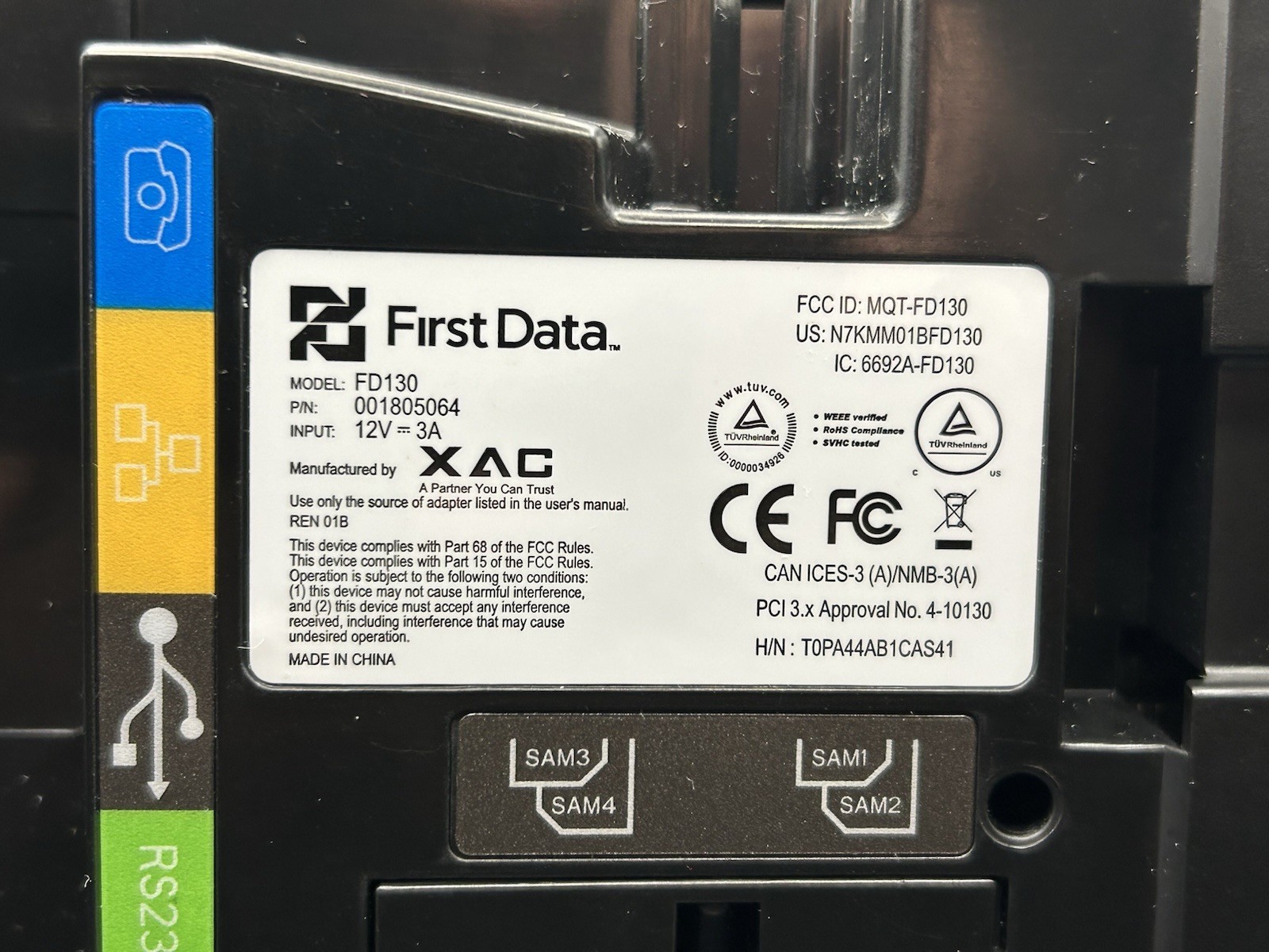 FOR PARTS First Data FD130 Credit Card Reader Machine Terminal NO CORDS UNTESTED