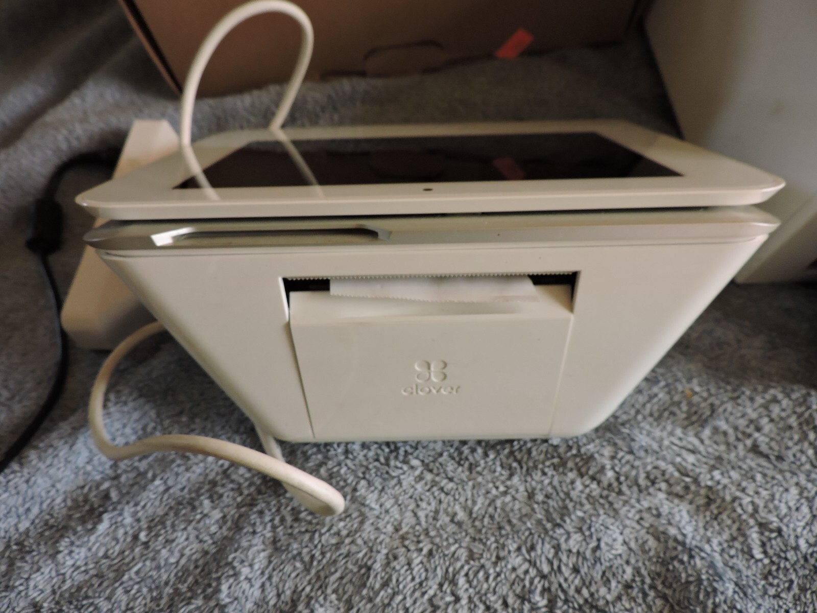 Clover C300 Mini Wi-Fi POS System, Built-In Printer & Card Reader & Cash Drawer