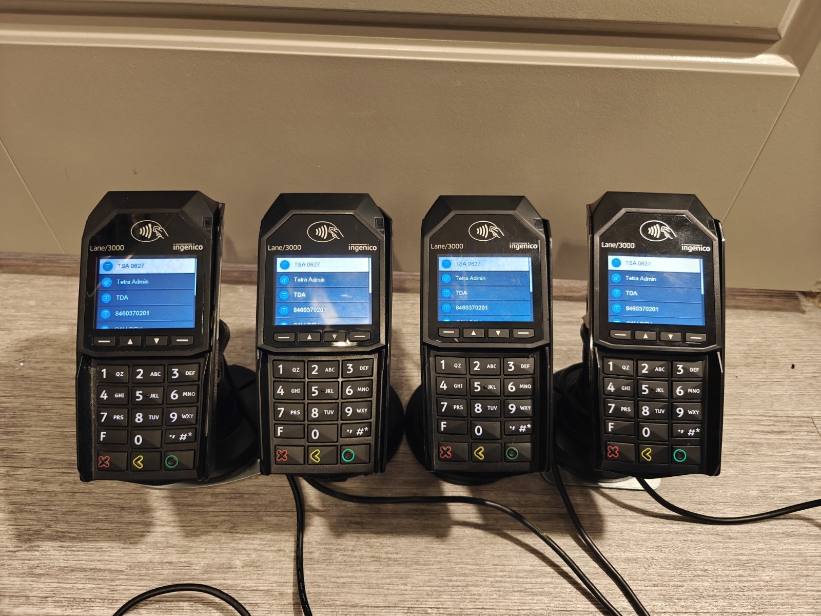 Lot Of 4 INGENICO Lane/3000 USB Credit Card Readers with stands and cables
