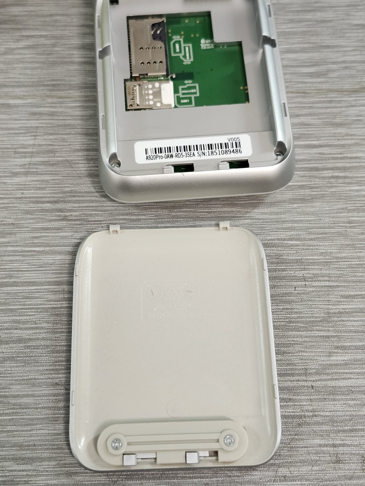 OEM ~ PAX A920pro Battery Cover