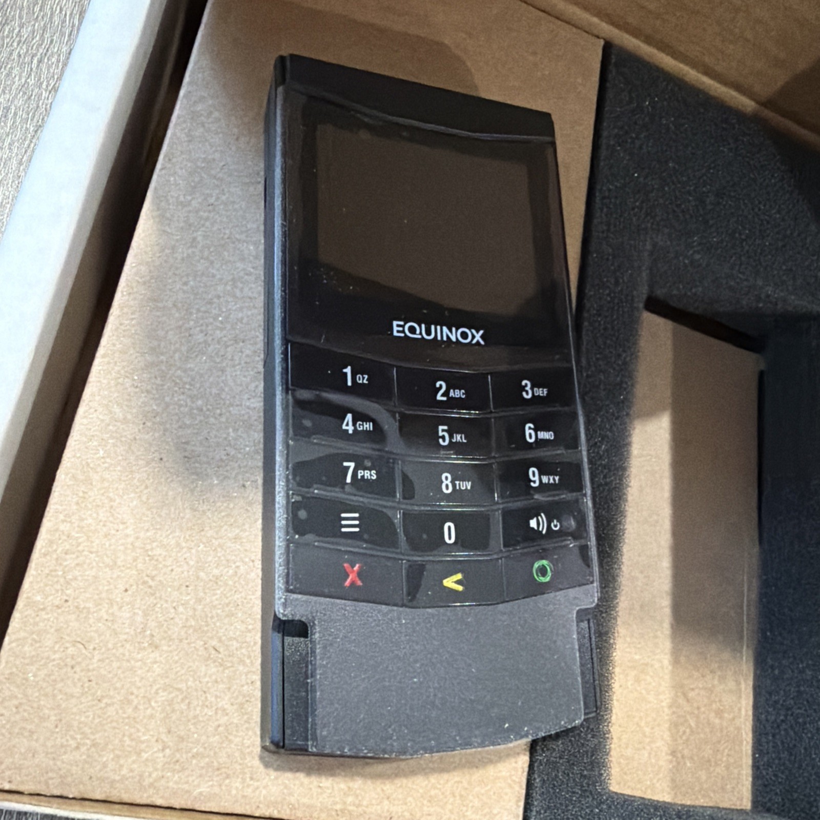 New Equinox Luxe 6200M Wireless Mobile Payment Terminal Reader. New In Box.