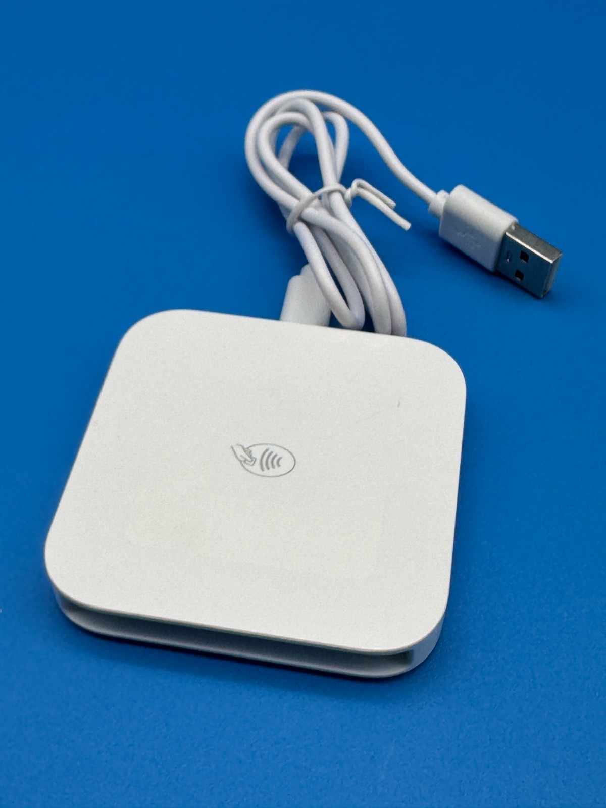Square Model S8 Contactless Payment Card Reader Bluetooth NFC EMV chip