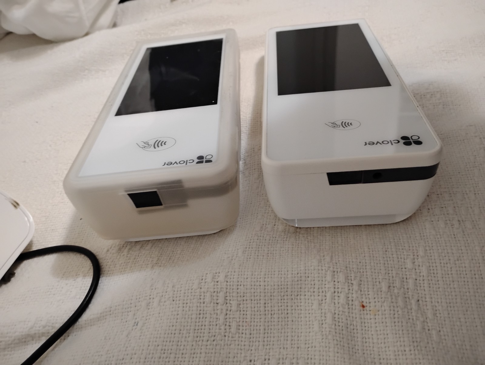 Clover Flex POS Credit Card Terminals Lot of 2 w/ Chargers & Charging Docks