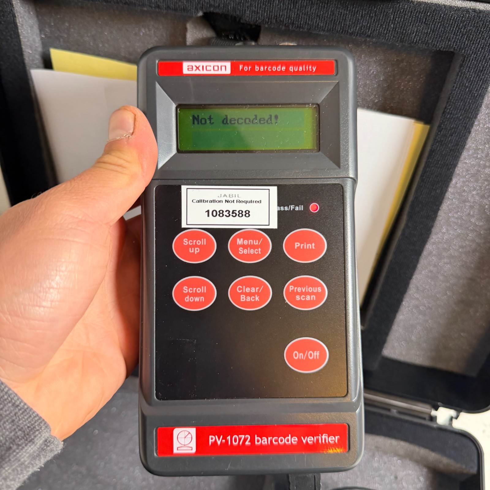 Axicon PV-1072 Black Portable Lightweight Mobile Verifier for Retail Barcodes