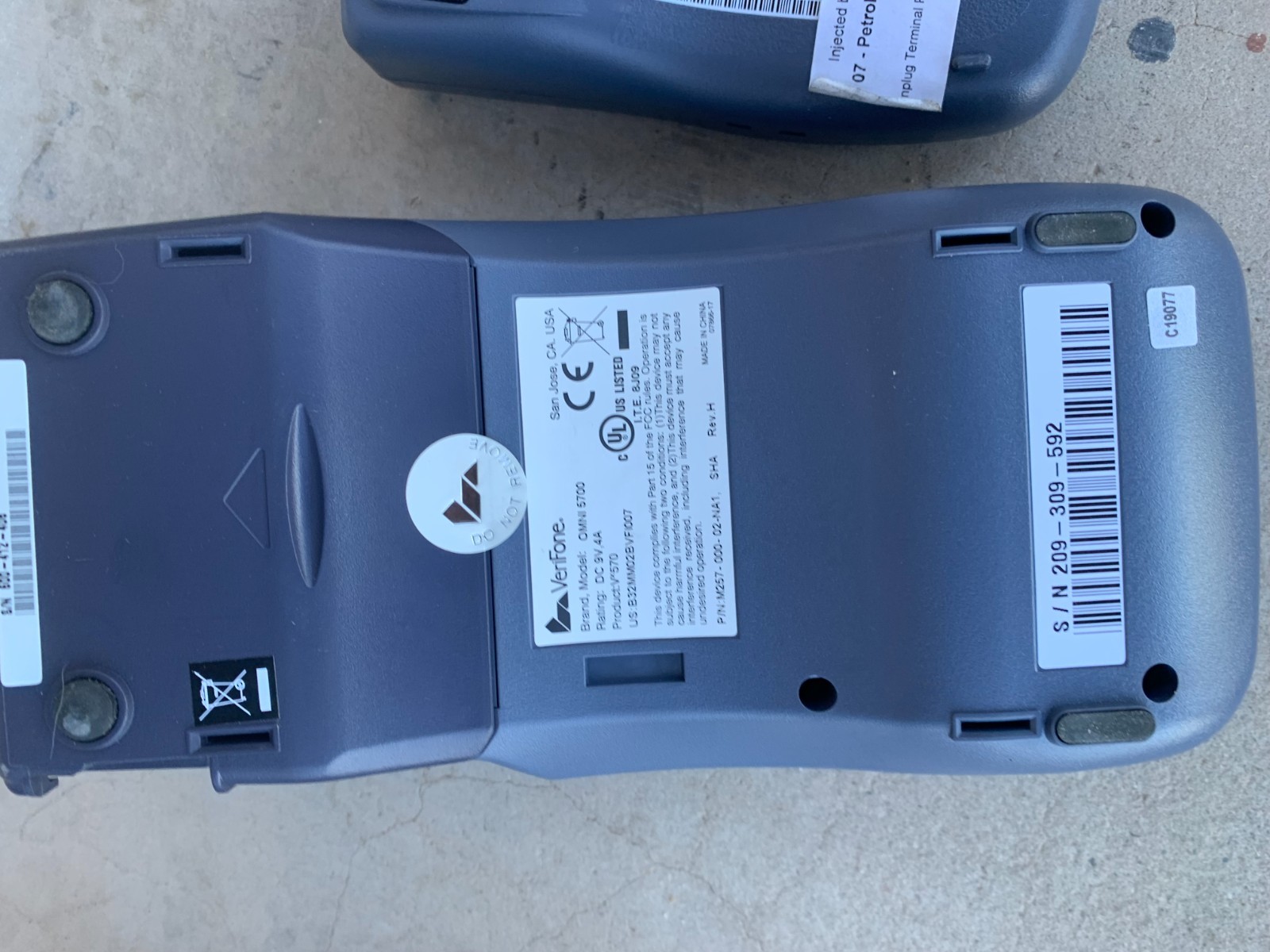 VeriFone Omni 5700 Credit Card Reader M257-000-02-NA1