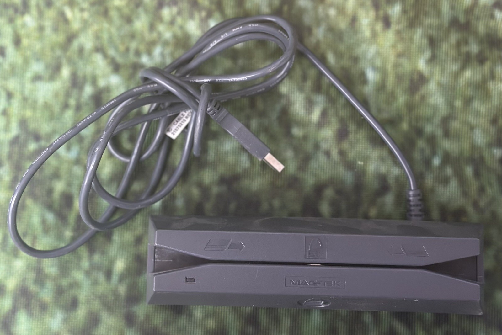 2-TRACK MAGTEK 850-046-00 MAGNETIC STRIP SWIPE CARD READER USB 21073008