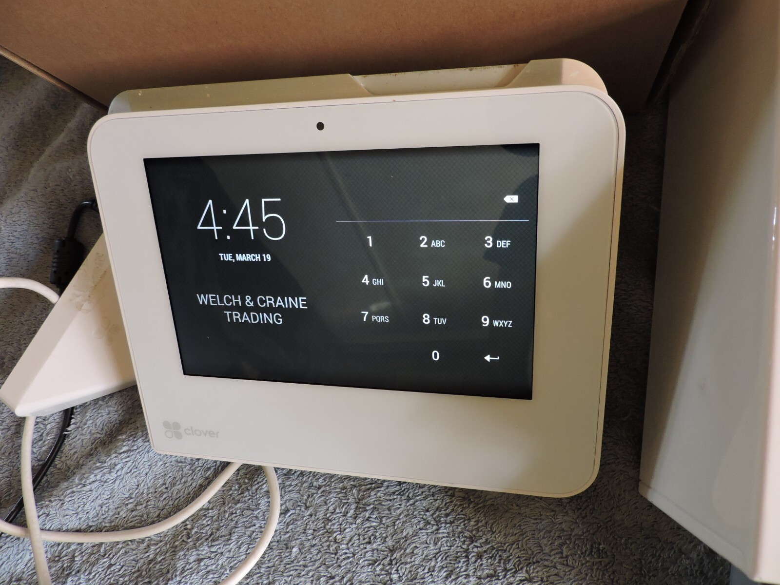 Clover C300 Mini Wi-Fi POS System, Built-In Printer & Card Reader & Cash Drawer