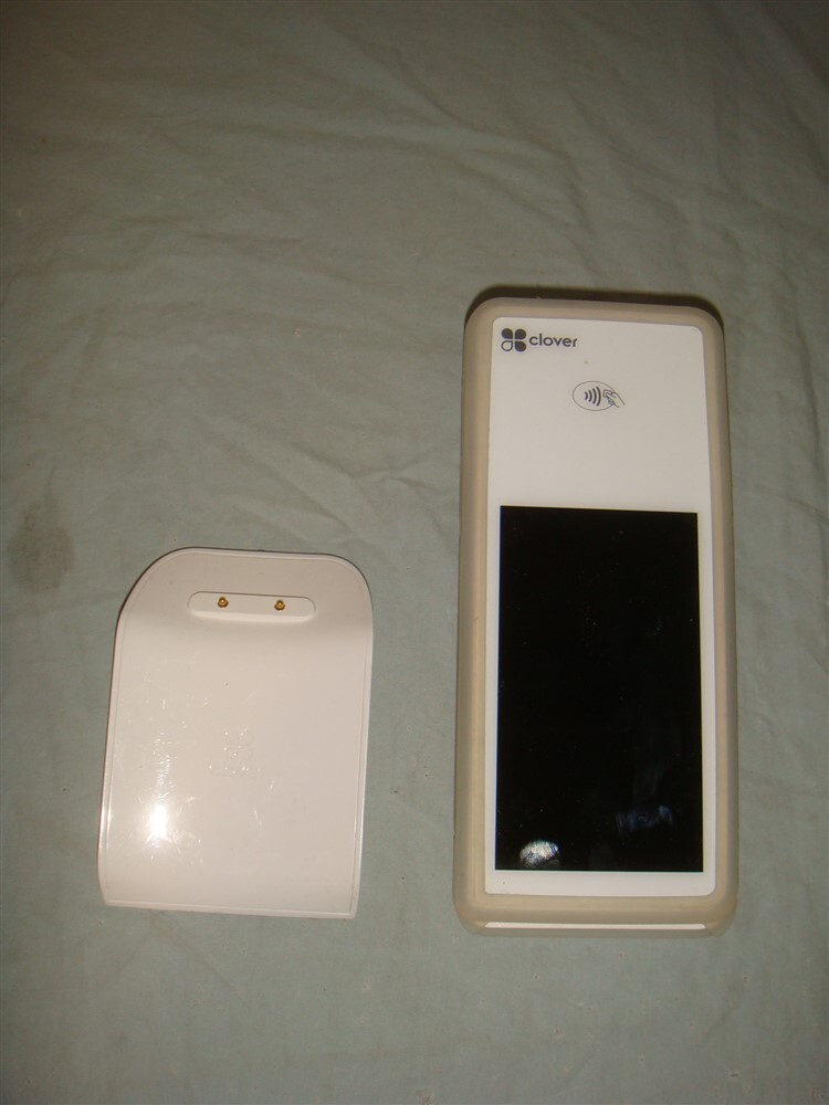 CLOVER FLEX C403 CREDIT CARD PROCESSOR WITH K400 CHARGING CRADLE -READ!