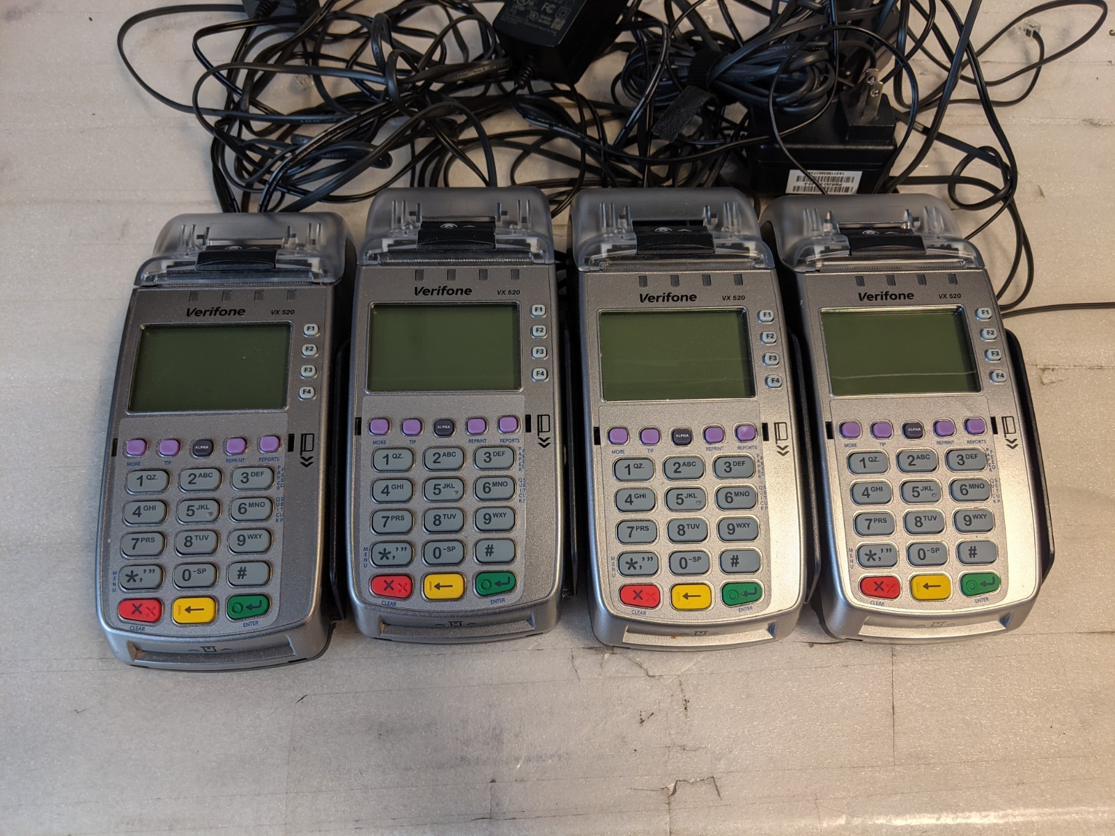 Lot of 4 VeriFone VX520 EMV NFC Credit Card Machines with Power Adapters – Reset