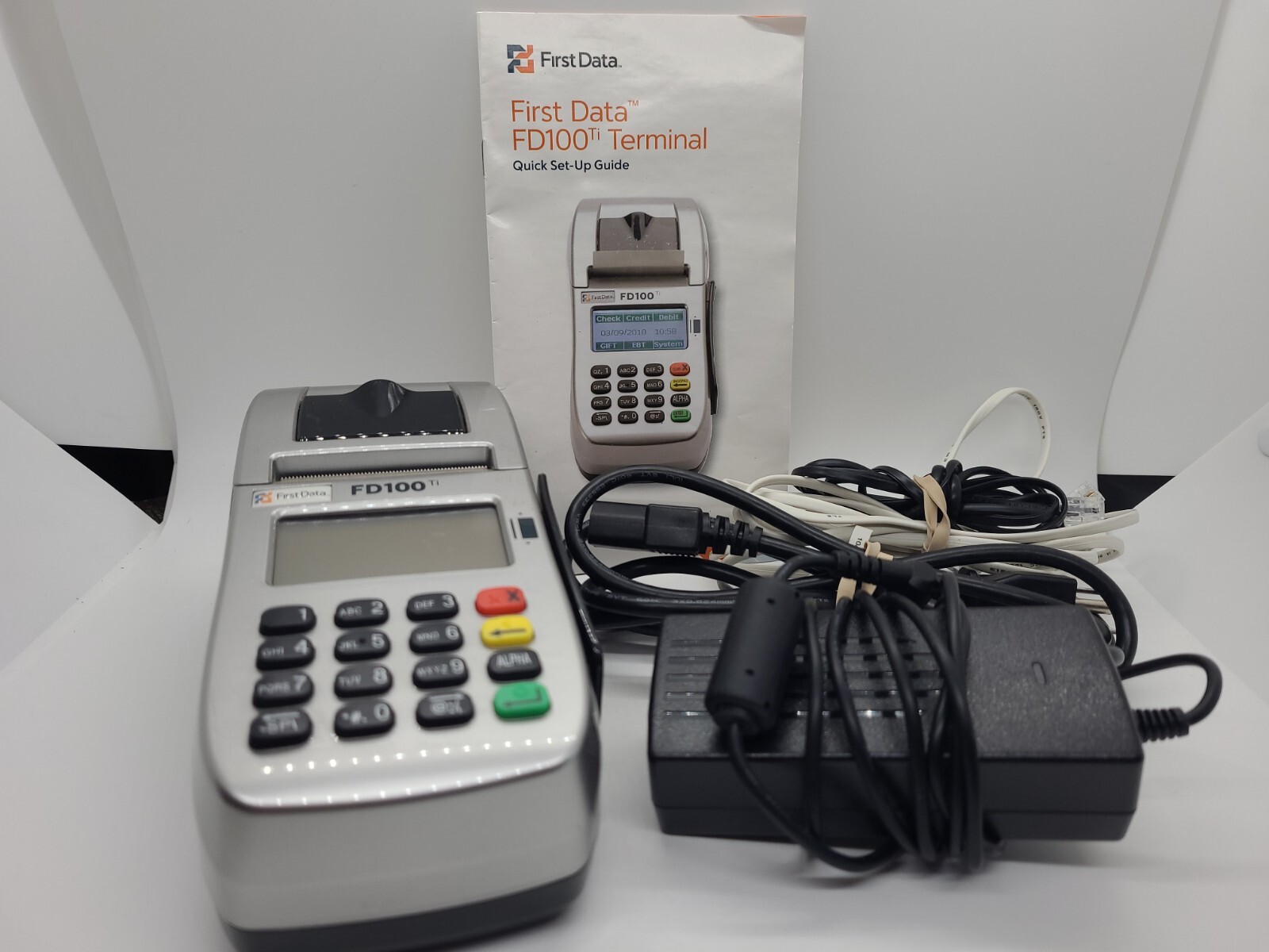 First Data FD100ti Credit Card Terminal Powers On – Untested