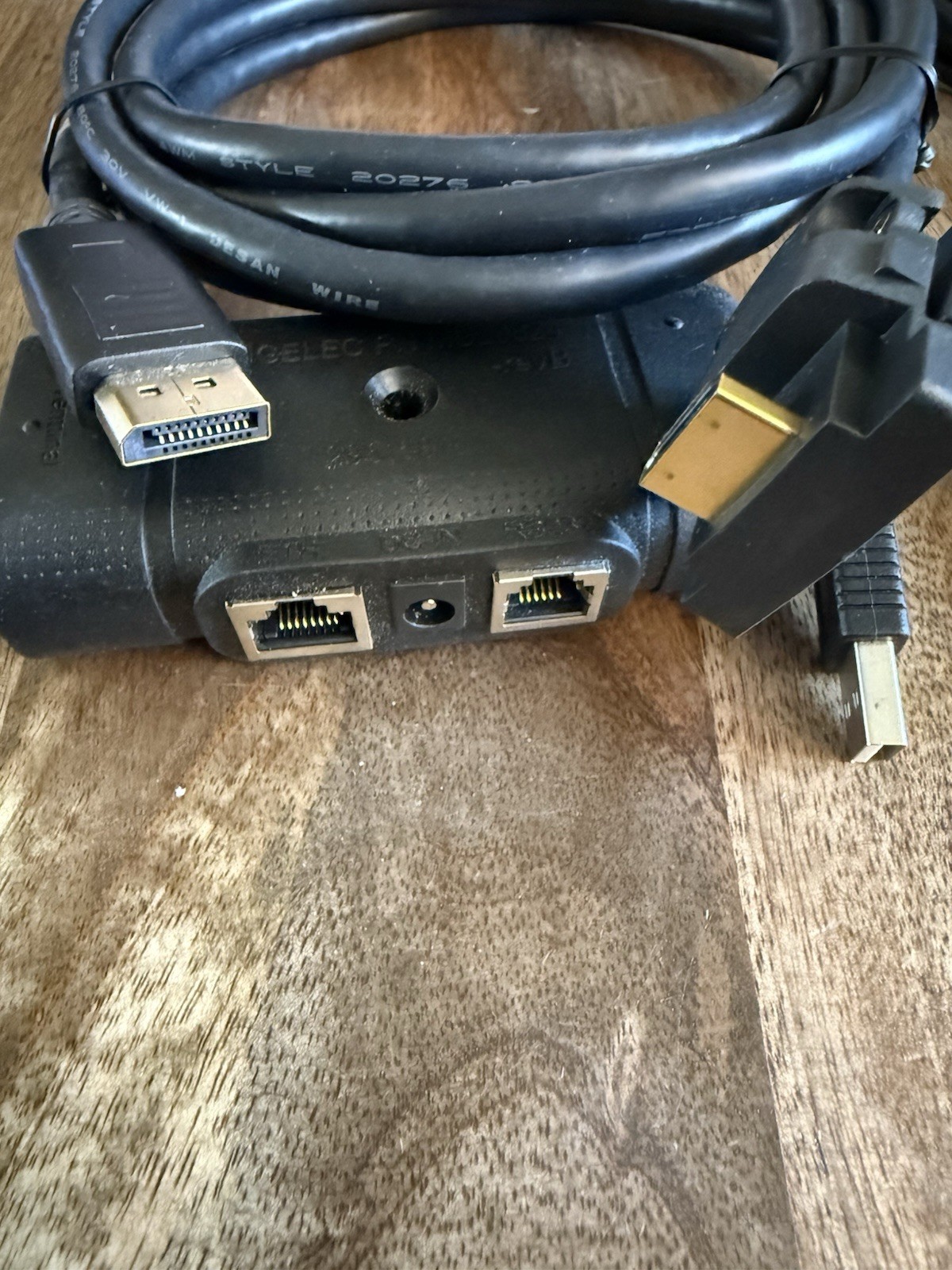 Ingenico Lane VBox Kit [interface hub, umbilical cable, power supply, USB cable]