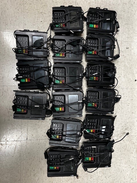 Lot of 15 used Ingenico ISC Touch 250 Payment Terminal – Black – includes cables