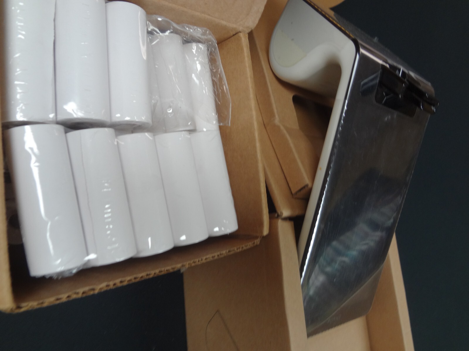Poynt P3303 V2.0 Smart Terminal Credit Card Chip Reader IN ORIGINAL BOX