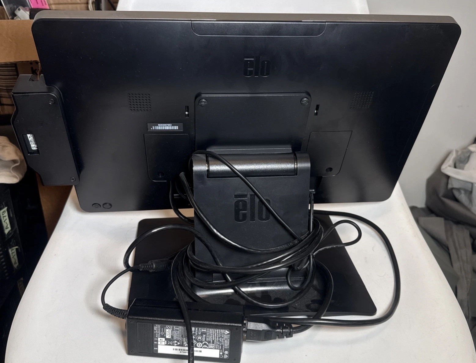 NEW UNUSED Toast 15″ ELO POS Terminal ESY15i1B Card Reader Stand Power Supply