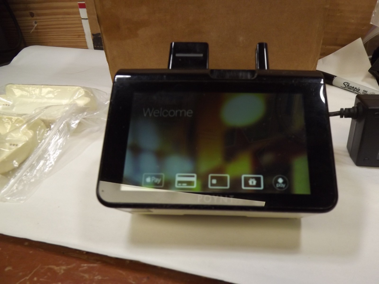 Godaddy P3303 Poynt Smart Terminal As Is RM