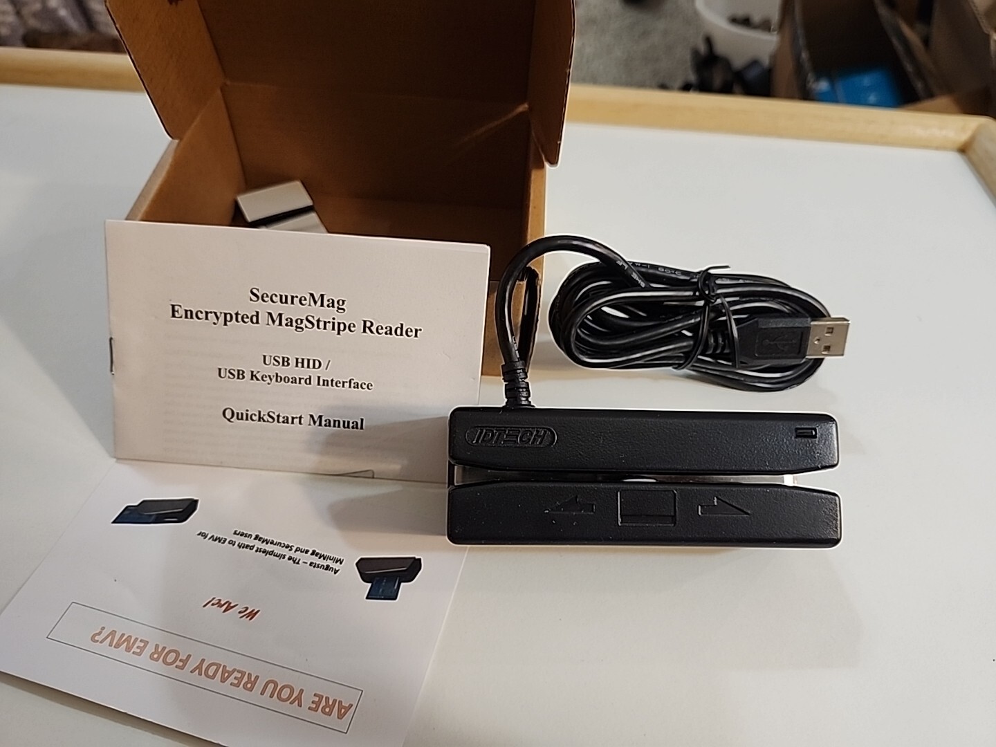 ID TECH IDRE-334133BE SECUREMAG ENCRYPTED MAGSTRIPE USB READER N4-3(8)