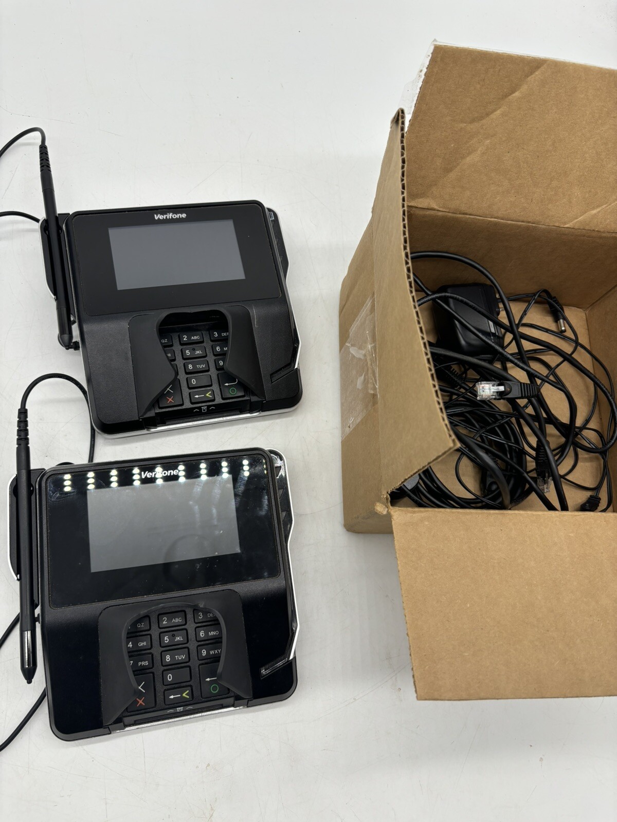 (2) Verifone MX 915 Pin Pad Payment Terminal with chip reader & Apple Pay Lot