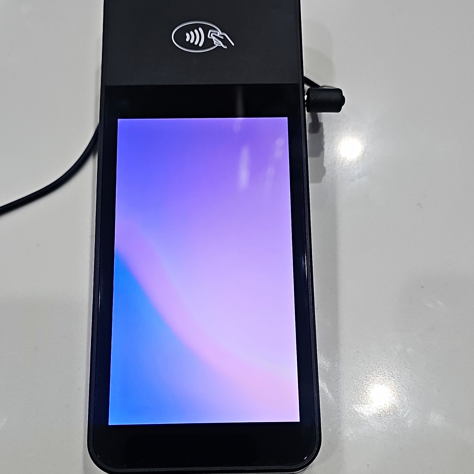 WisePOS E Model: WSC51 Smart Touch Screen Card Reader With Charger