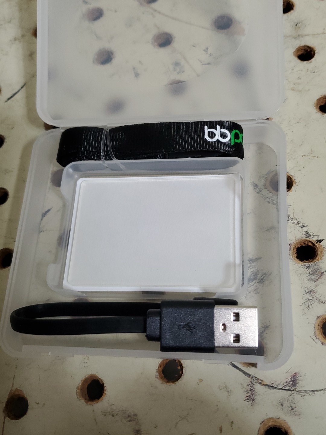 NEE BBPOS Chipper Bluetooth Card Reader 2AB7X Black w/Case, Cord, & Strap