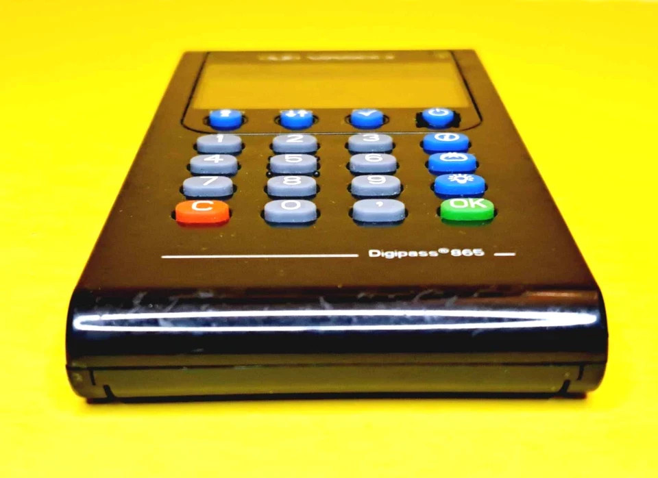VASCO DIGIPASS 865 USB-CONNECTABLE SMART CARD READER SECURE DIGITAL TRANSACTION