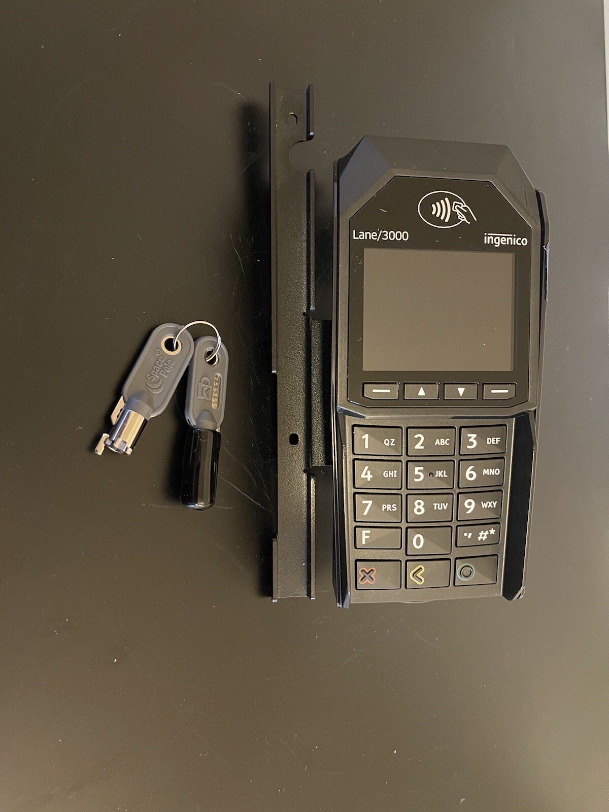 Ingenico Lane/3000 PIN-Pad Credit Card Machine Terminal W/ Key Lock Mount
