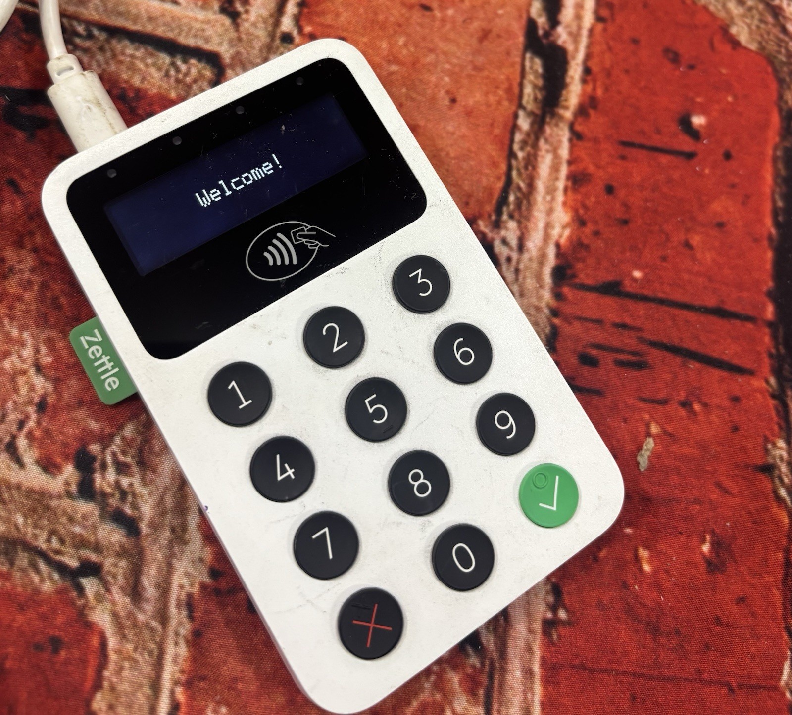 Zettle Reader 2 by PayPal Card Reader POS Machine + Dock 2 White Used with USB