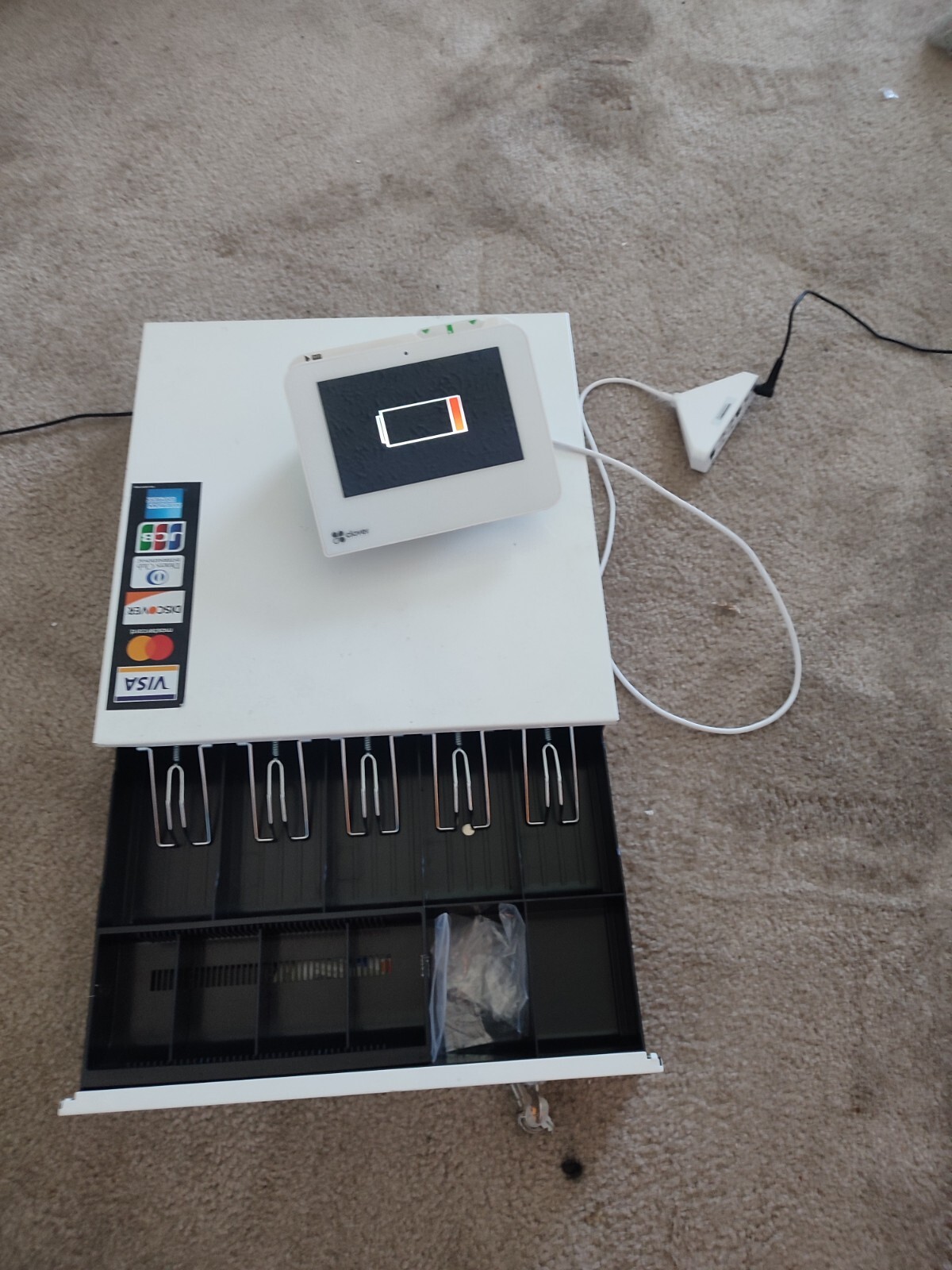 Clover Mini POS Apple Pay, EMV, Printer, Credit Card Machine with Cash drawer