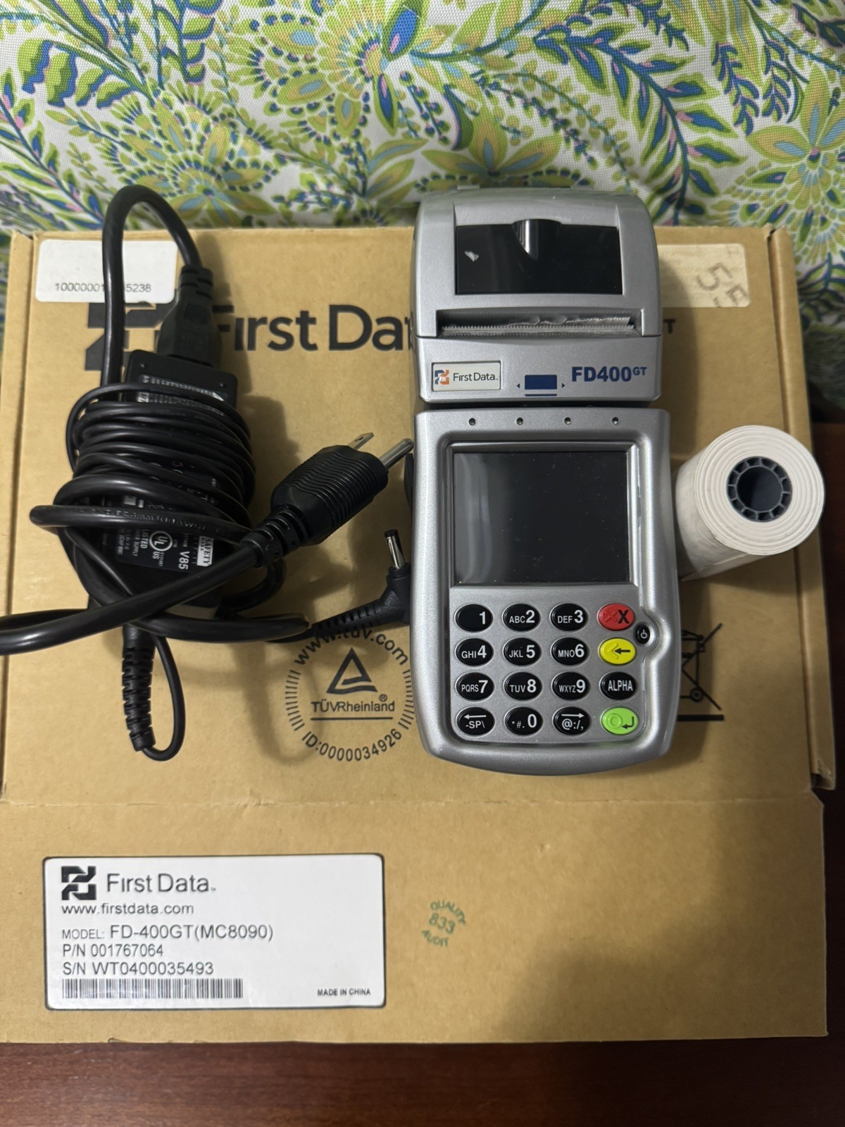 First Data FD400GT Credit Card Terminal Card Machine Touchscreen w/ power cord