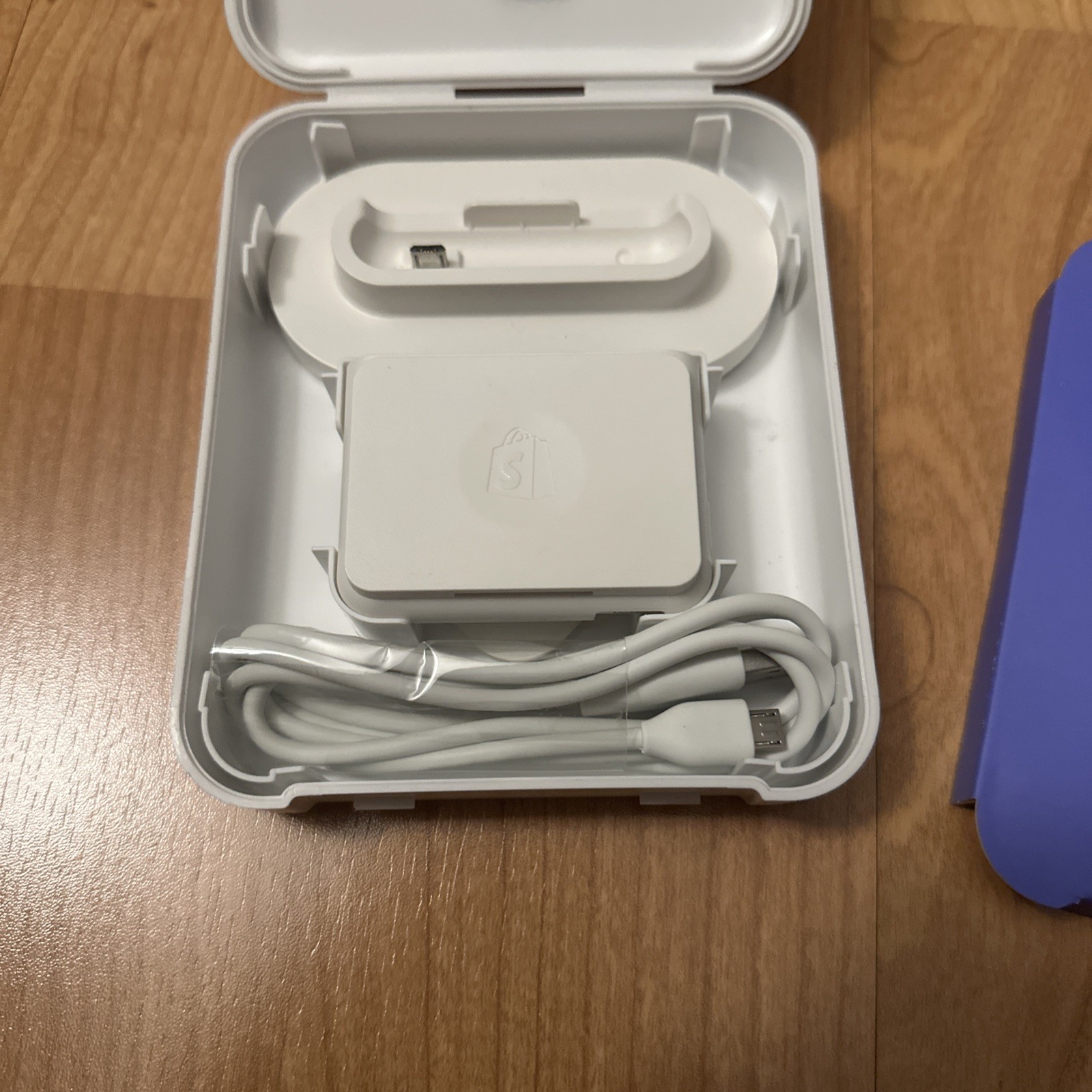 Shopify Chip and Swipe Credit Card Reader White Model S1701 New in Box